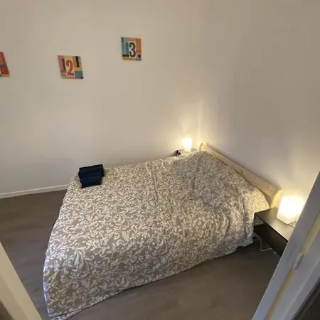 Apartament Bel Cosy Au Centre Ville De ! Reims